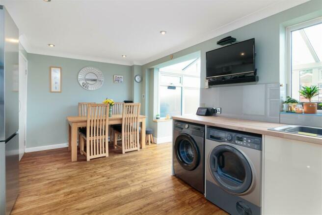 Kitchen/Dining Room