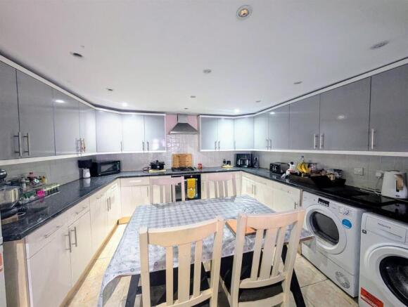 WhatsApp Image 2025-07-01 at 12.20.39_28aafb2a.jpg