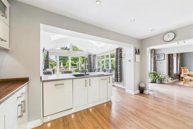 Kitchen/Garden Room