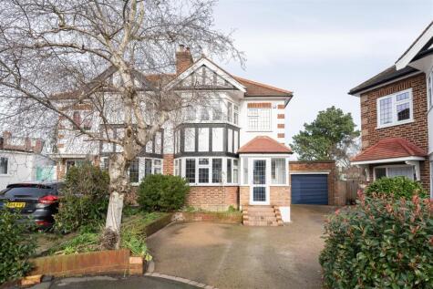 Elmcroft Close, Wanstead