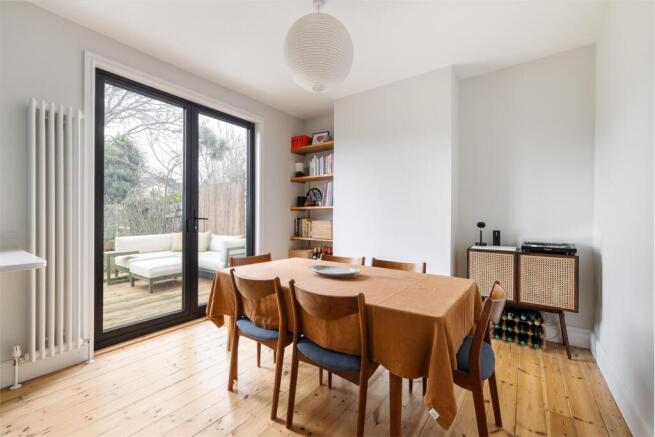Fourth Avenue E12