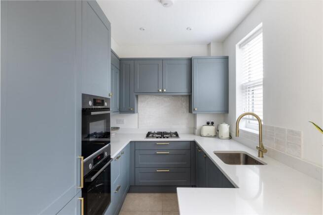 Fourth Avenue E12