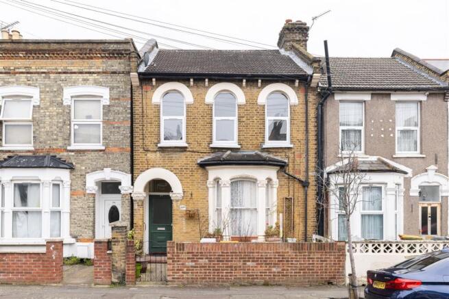 Latimer Road E7
