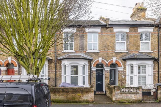 Chichester Road E11