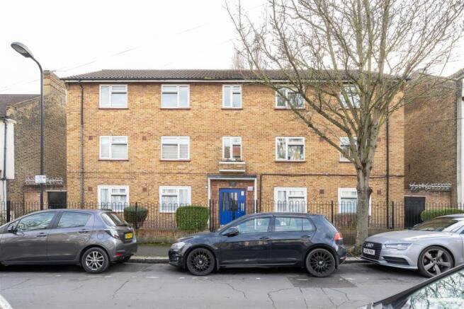 St Albans Court E11