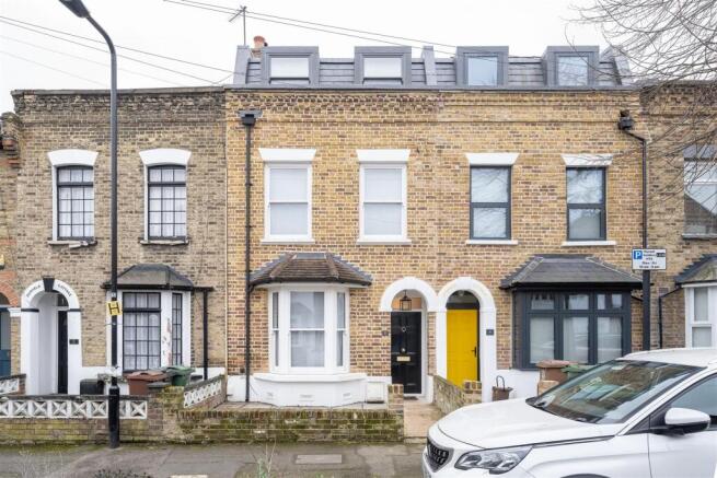 Esther Road E11