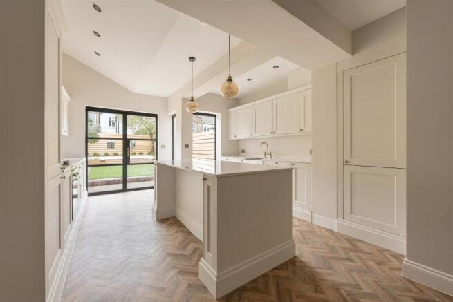 Southwell Grove Road E11