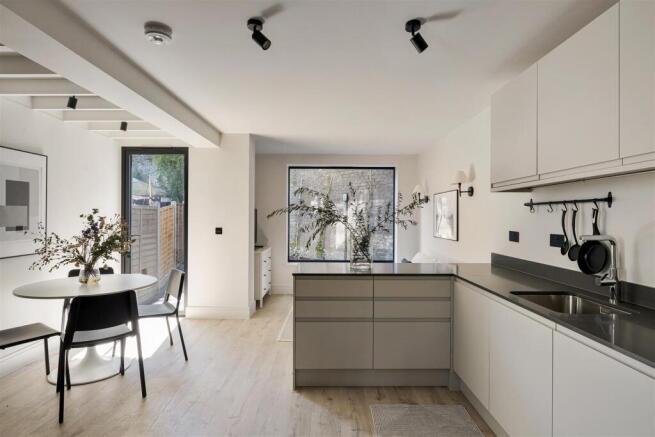 Sebert Road, E7
