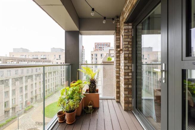 Shipbuilding Way, E13