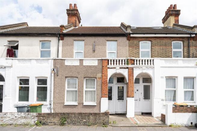 Green Street E7