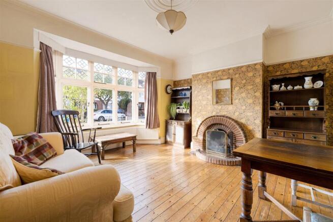 Woodcote Road E11
