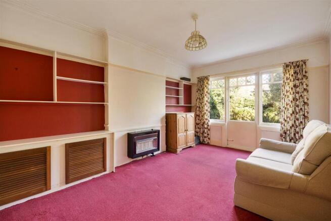 Woodcote Road E11