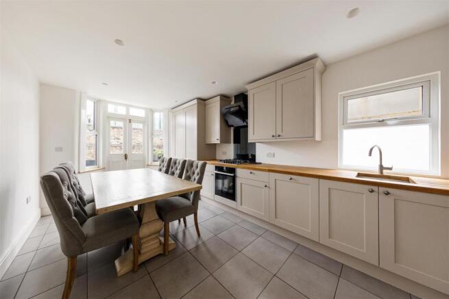 Boleyn Road, E7