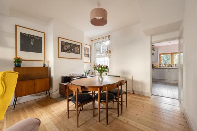 St. Winefride's Avenue, E12