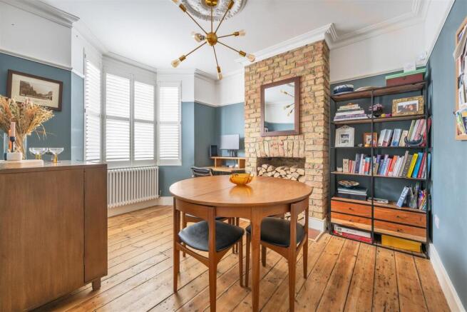 Vansittart Road, E11