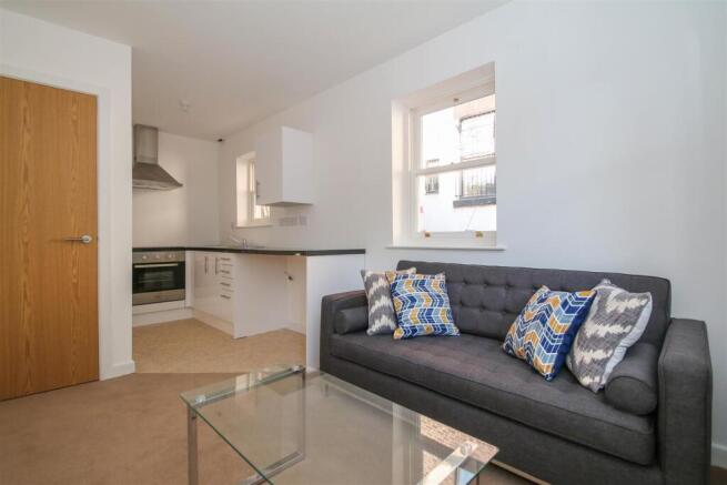 Lounge/Kitchen
