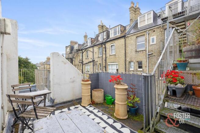 St Catherines Terrace, 1 Flat 4-015.jpg