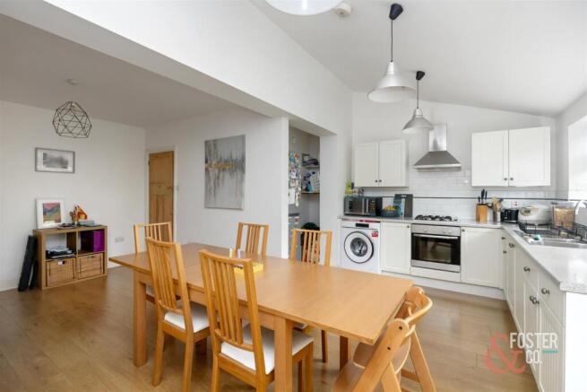 Mile Oak Road 160-024.jpg