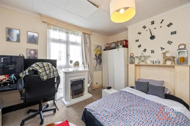 Ground Floor Flat-002.JPG