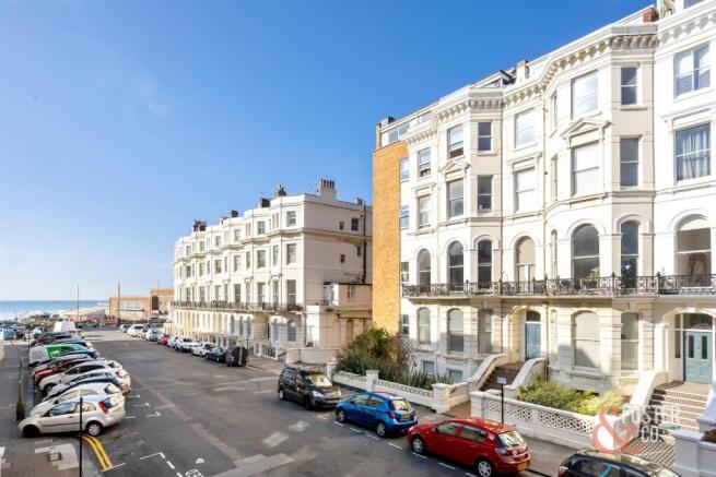 St Aubyns 22, Flat 2-022.JPG