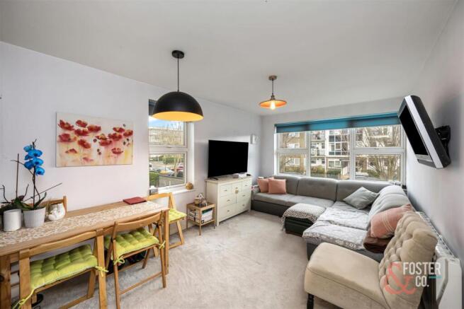 Wilbury Avenue, Aynsley Court, 9-006.jpg