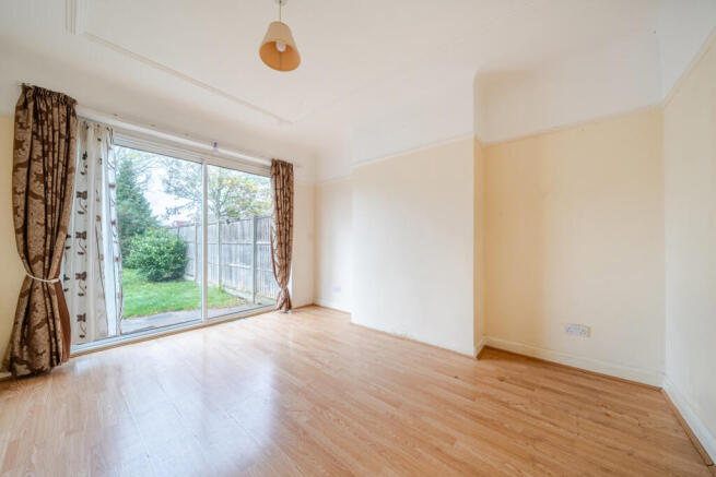 1375451-18-690495...