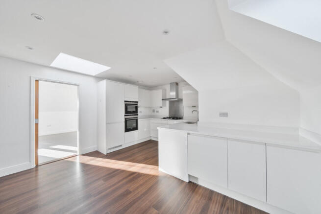 1385521-14-6926d3...