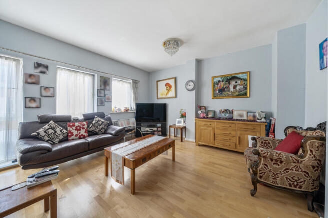 1335932-15-6899be...