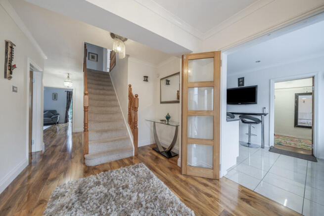 1358744-10-68d2da...