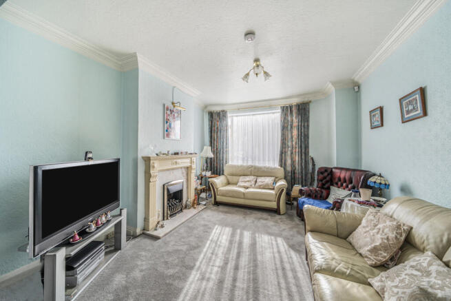 1358682-11-68d3b9...