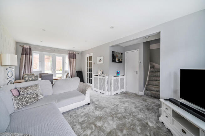 1370000-11-68f60d...