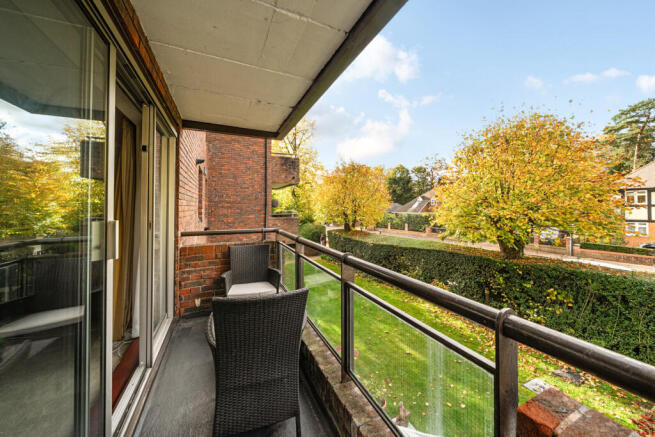 1370397-17-68fb9b...