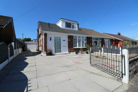 Lowton - 4 bedroom semi-detached bungalow for ...