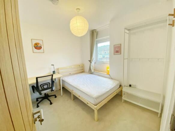 Bedroom B.JPG