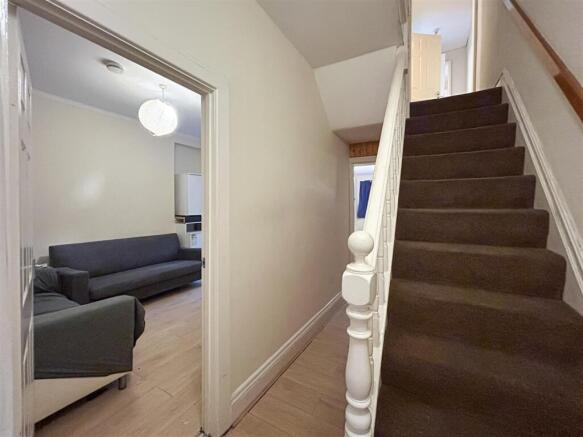 1765990848_5_b1efb6e6-2b2a-40ef-9d1a-74866042c1db_