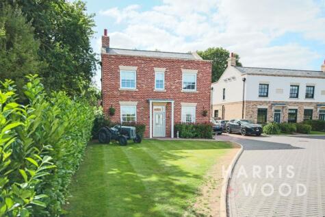 Hunters Court, Wix, Essex, CO11