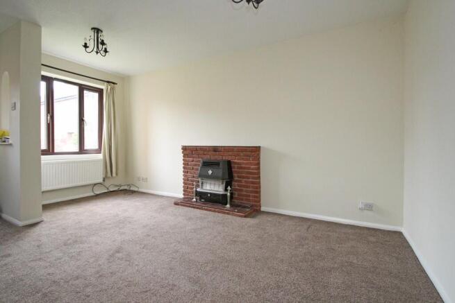 15 Forryans Close...