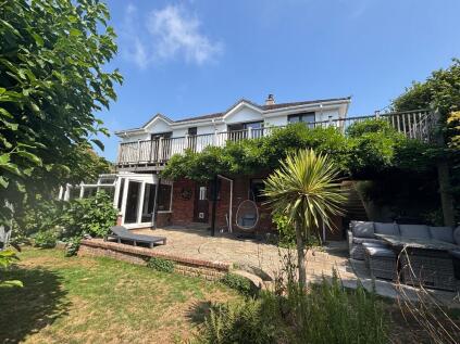 Howard Road, Plymouth, Devon, PL9 7EP