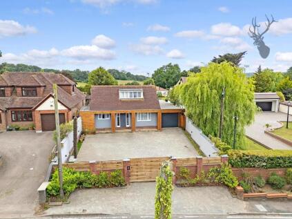 Oak Hill Road, Stapleford Abbotts