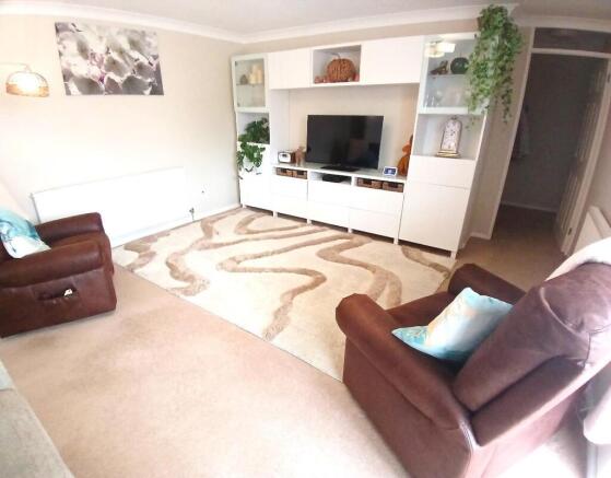 Lounge 2.jpg
