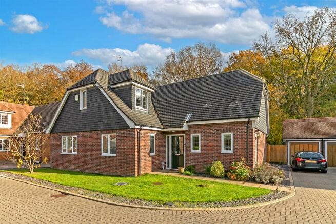 3ElderberryClose-14.jpg