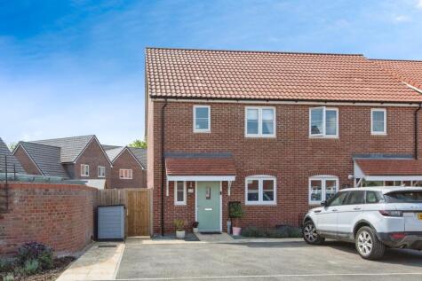 Levant Close, Elmswell, BURY ST. EDMUNDS