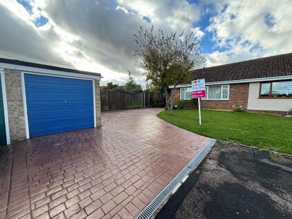 Holst Mead, Stowmarket