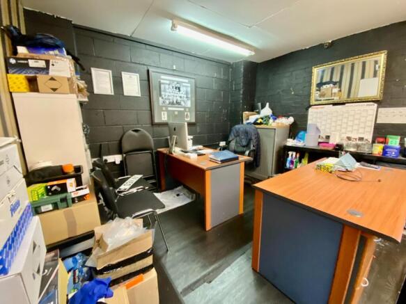 Photo 3