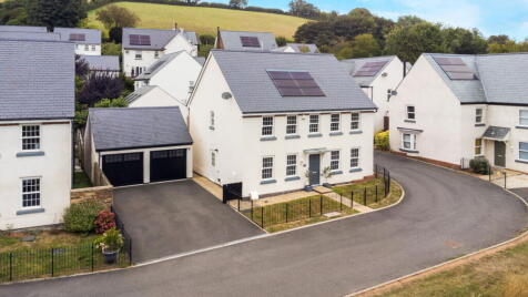 Pinwill Crescent, Ermington, Ivybridge, PL21 9FS