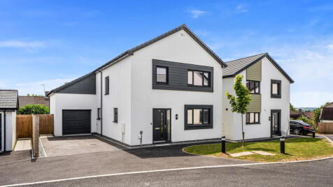 Lilford Gardens, Plymouth, PL5 2DP