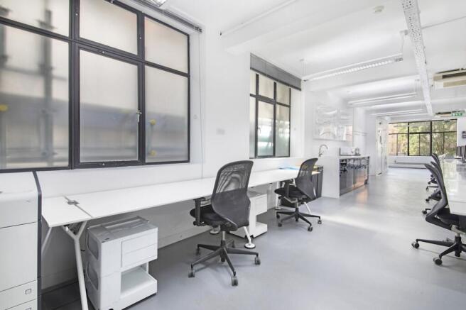 OFFICE 6.jpg