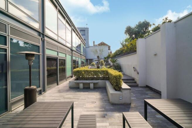 Suite 3 28 Rochester Place rmvVXF4SgQchzK5AShlU