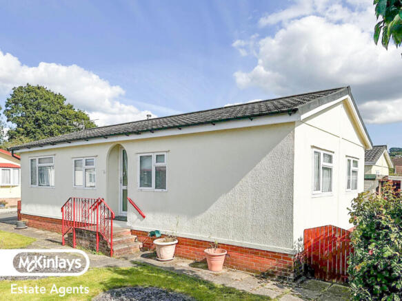2 Bedroom Park Home for Sale
