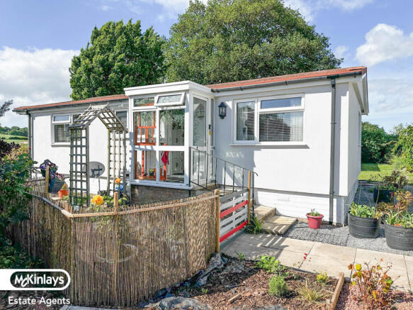 2 Bedroom Park Home for Sale